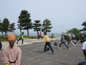 102505_01.jpg
